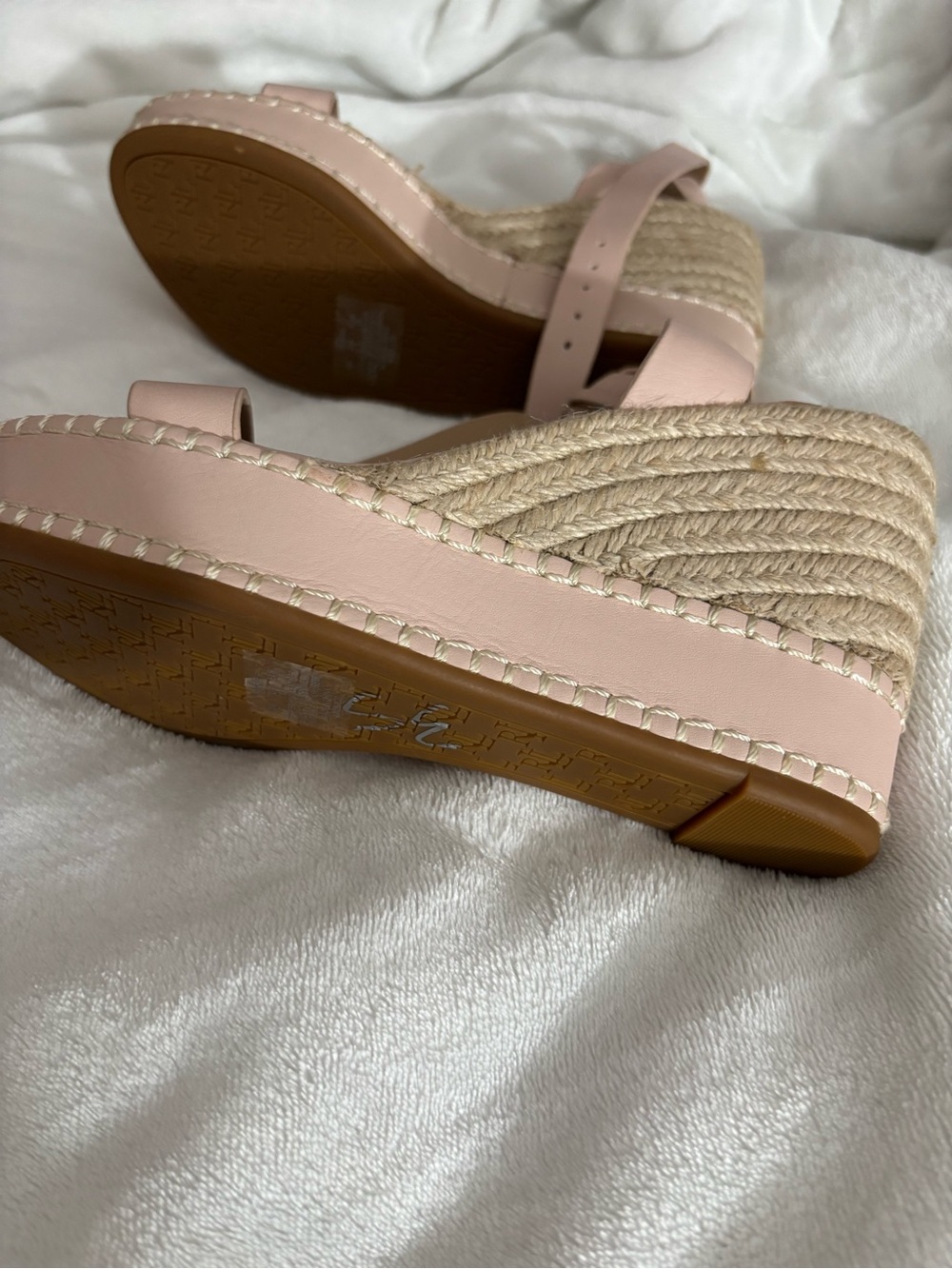 Lauren Ralph Lauren Blush Pink Leather Ankle-Strap Sandals - Picture 4 of 5